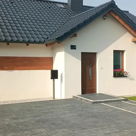 Modrzewiowe Tarasy アパート *