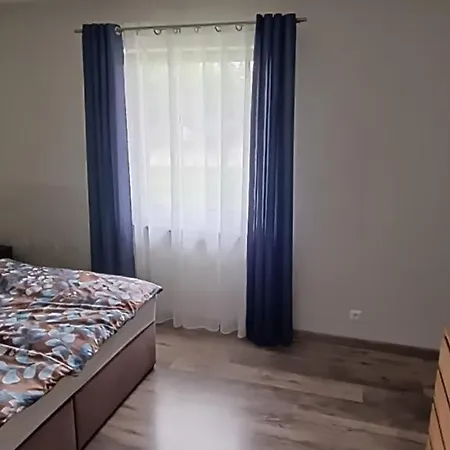 Modrzewiowe Tarasy アパート ホイニツェ